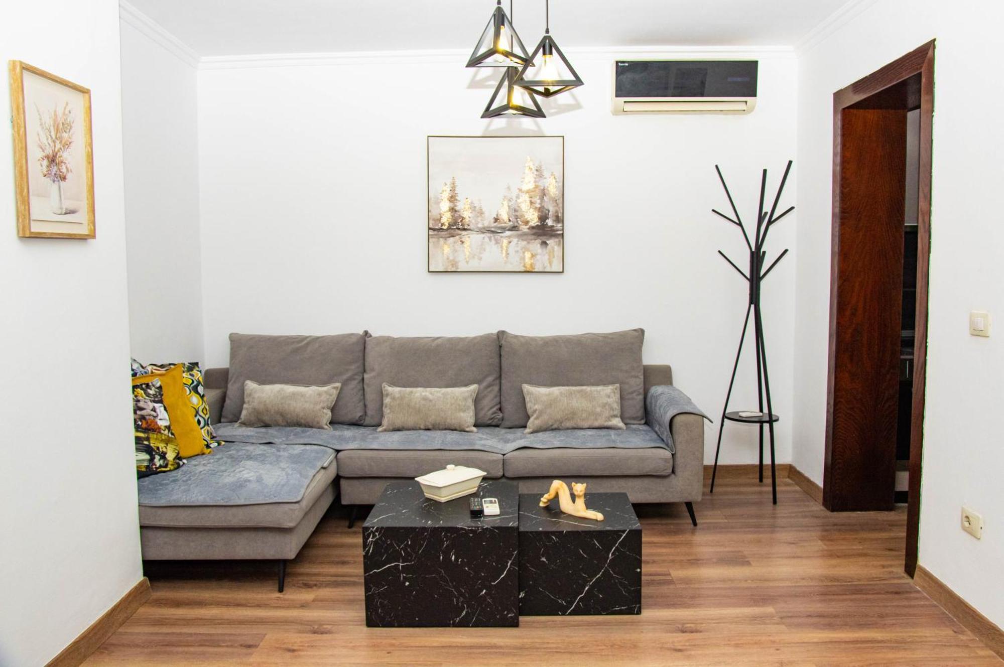 Lucas Relaxing House * Tirana